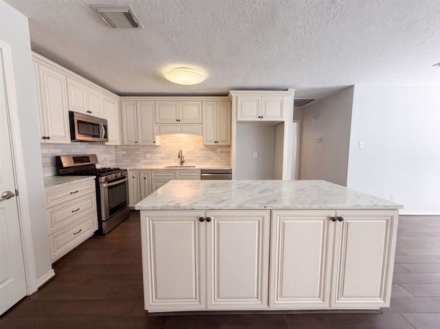 21886 Pinewilde Court, Porter, TX 77365