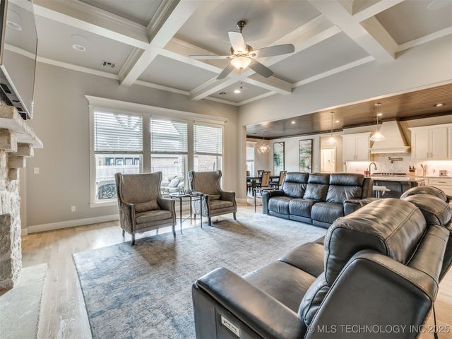 908 W 86th Place S, Tulsa, OK 74132