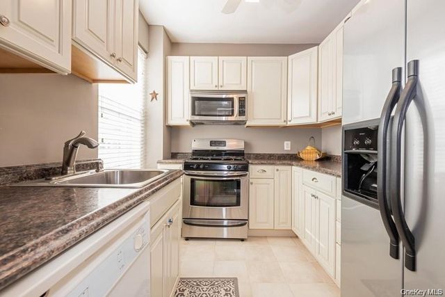 87 N Broadway 3L, White Plains, NY 10603