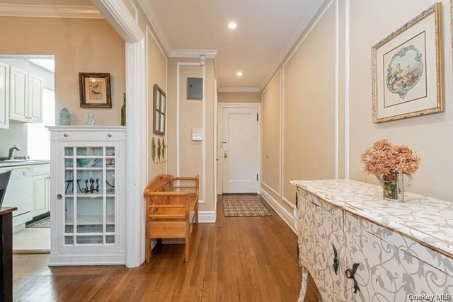 87 N Broadway 3L, White Plains, NY 10603