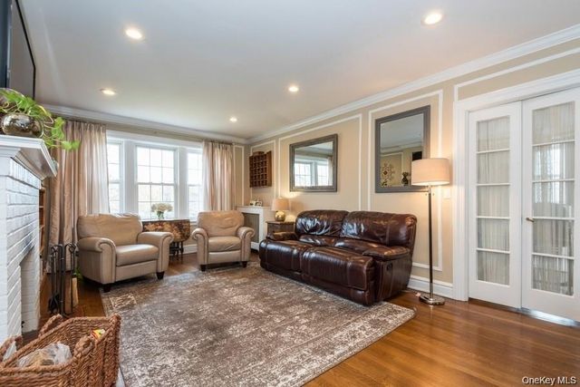 87 N Broadway 3L, White Plains, NY 10603