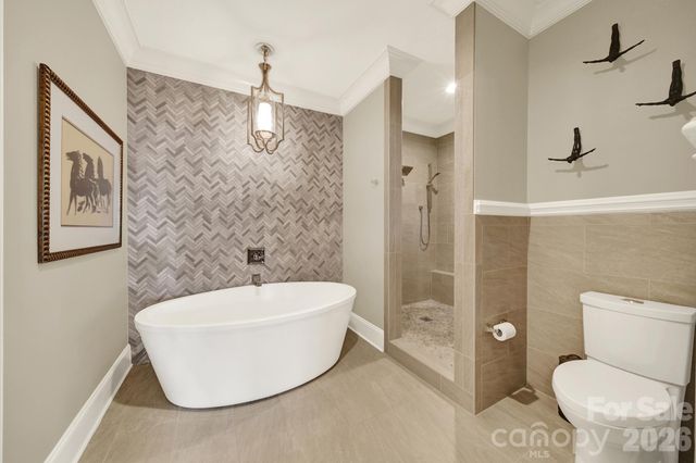 400 N Church Street 516, Charlotte, NC 28202