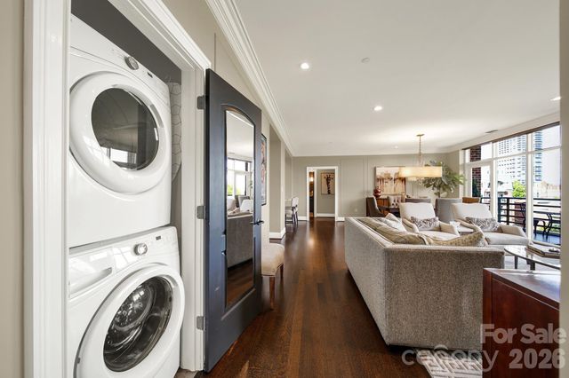 400 N Church Street 516, Charlotte, NC 28202