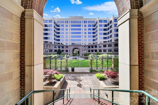400 N Church Street 516, Charlotte, NC 28202