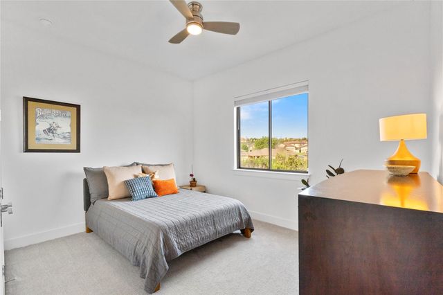 2050 Lohmans Spur RD 1302, Lakeway, TX 78734