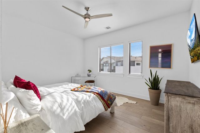 2050 Lohmans Spur RD 1302, Lakeway, TX 78734