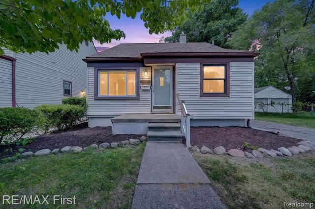 25028 Midland, Redford, MI 48239