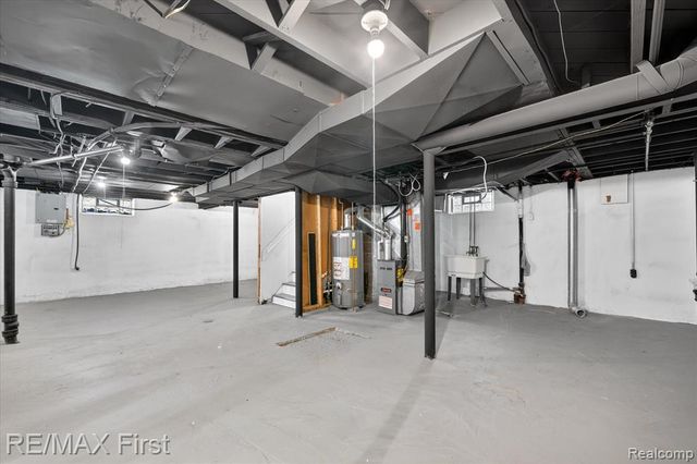 25028 Midland, Redford, MI 48239