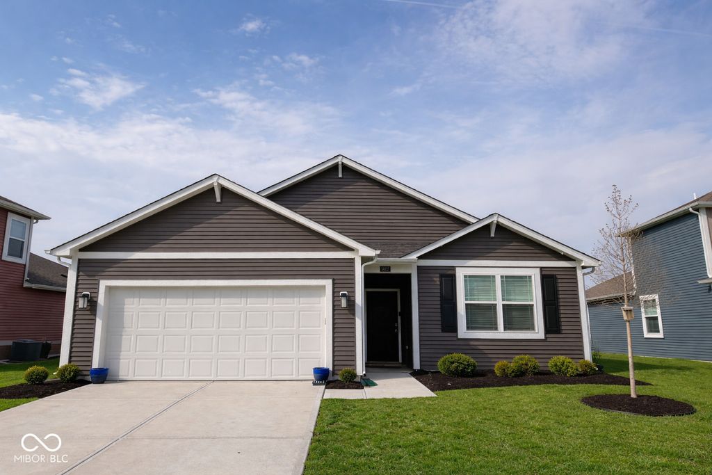1402 Buttercup Lane, Shelbyville, IN 46176