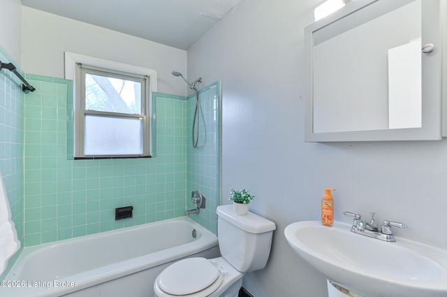 3017 Rosedale Blvd, Louisville, KY 40220