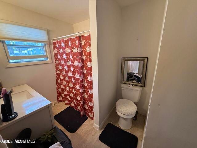 58 Fiddlers Lane, Colonie, NY 12110