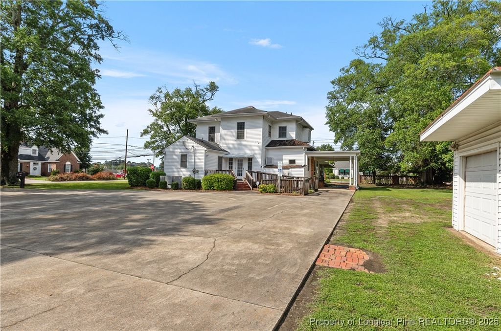 201 S Orange Avenue, Dunn, NC 28334 — photo 20