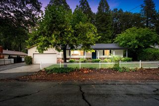 5923 Pond Dr, Foresthill, CA 95631
