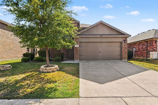 2315 Julia Lane, Forney, TX 75126
