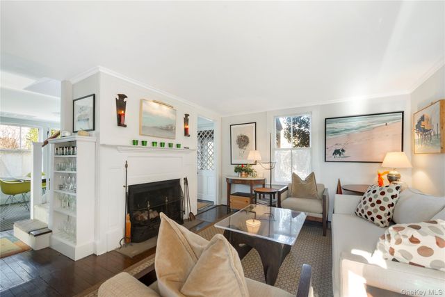28 Bowden Square, Southampton, NY 11968
