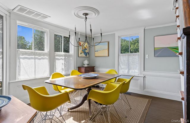 28 Bowden Square, Southampton, NY 11968