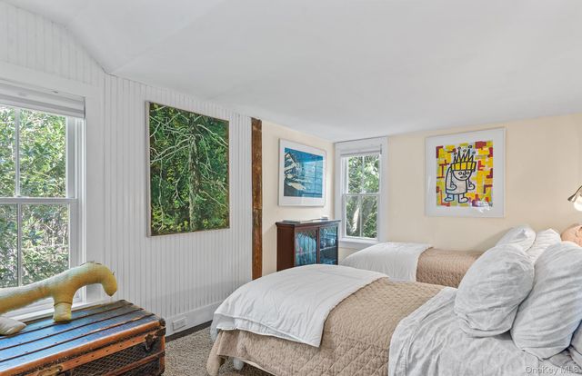 28 Bowden Square, Southampton, NY 11968