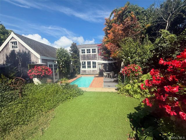 28 Bowden Square, Southampton, NY 11968