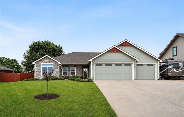 2629 S Fir Terrace, Eudora, KS 66025