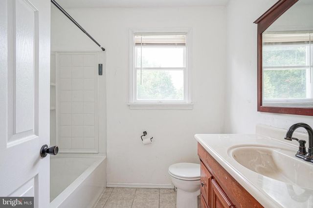 562 HURFFVILLE CROSSKEYS RD, Sewell, NJ 08080