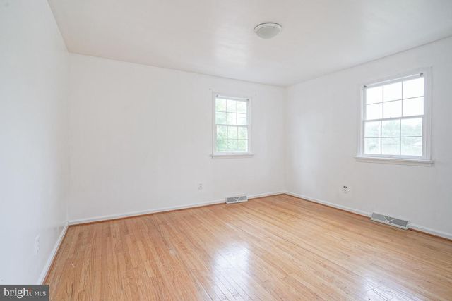 562 HURFFVILLE CROSSKEYS RD, Sewell, NJ 08080