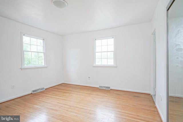 562 HURFFVILLE CROSSKEYS RD, Sewell, NJ 08080