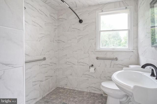 562 HURFFVILLE CROSSKEYS RD, Sewell, NJ 08080