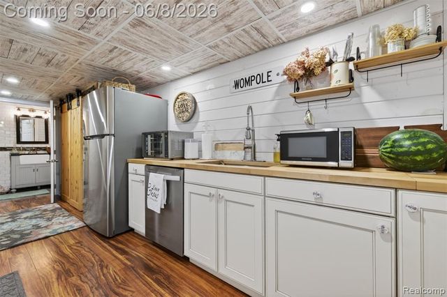 109 Wompole Drive, Clarkston, MI 48346
