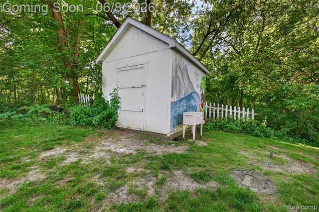 109 Wompole Drive, Clarkston, MI 48346