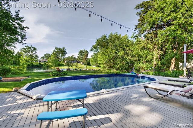 109 Wompole Drive, Clarkston, MI 48346