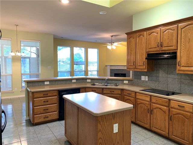 2808 Fossil Run Boulevard, Fort Worth, TX 76131