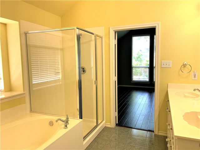 2808 Fossil Run Boulevard, Fort Worth, TX 76131
