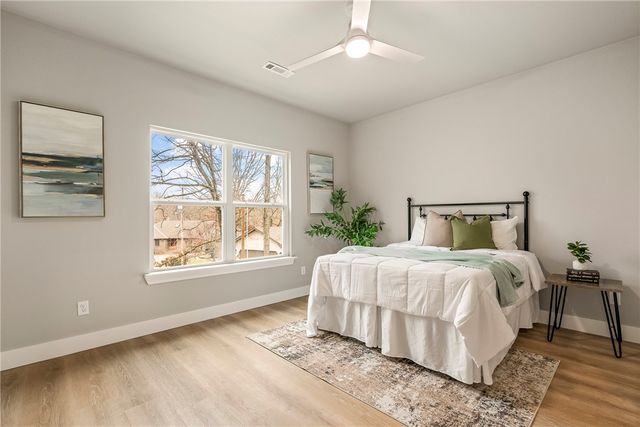 6 Duart Lane, Bella Vista, AR 72715