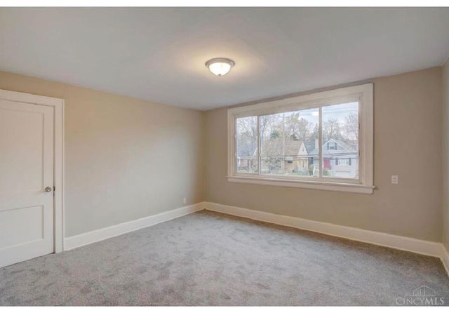 1217 Groesbeck Road, Cincinnati, OH 45224