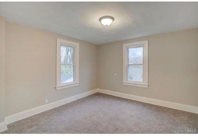 1217 Groesbeck Road, Cincinnati, OH 45224