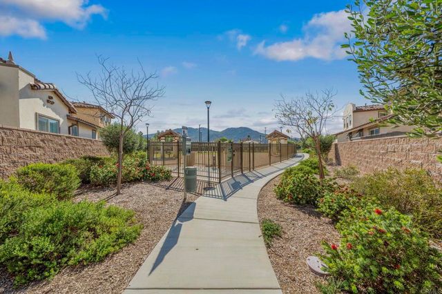 45218 Via Vela, Temecula, CA 92592