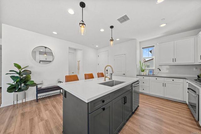 45218 Via Vela, Temecula, CA 92592