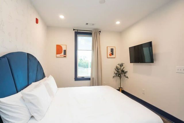 65 Lindsley Ave Apt 313, Nashville, TN 37210