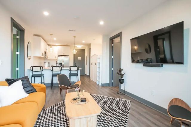 65 Lindsley Ave Apt 313, Nashville, TN 37210