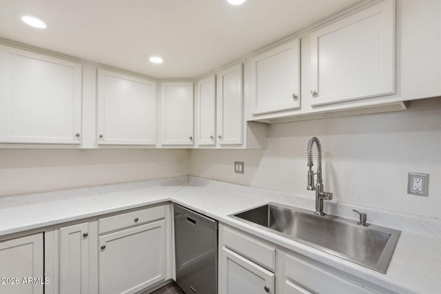 12440 N 20TH Street 106, Phoenix, AZ 85022