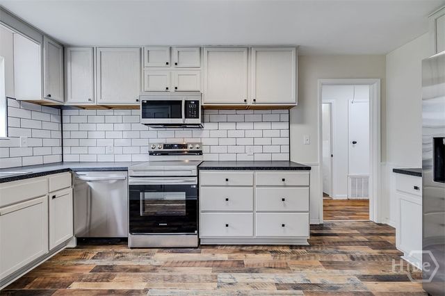 2105 Saint Johns Ave, Savannah, GA 31404