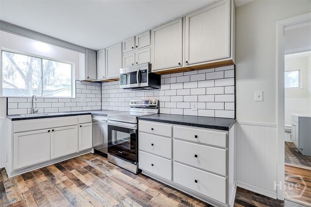 2105 Saint Johns Ave, Savannah, GA 31404