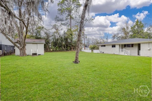 2105 Saint Johns Ave, Savannah, GA 31404