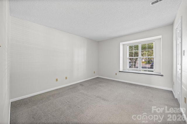 2920 Iron Gate Lane, Charlotte, NC 28212