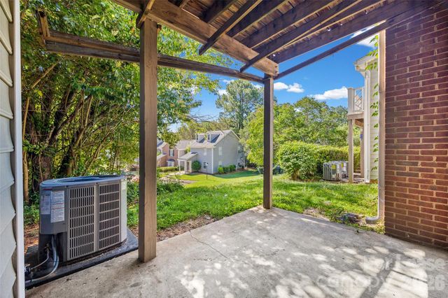 2920 Iron Gate Lane, Charlotte, NC 28212