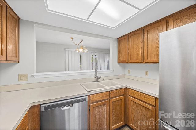 2920 Iron Gate Lane, Charlotte, NC 28212