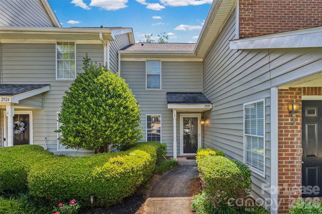 2920 Iron Gate Lane, Charlotte, NC 28212