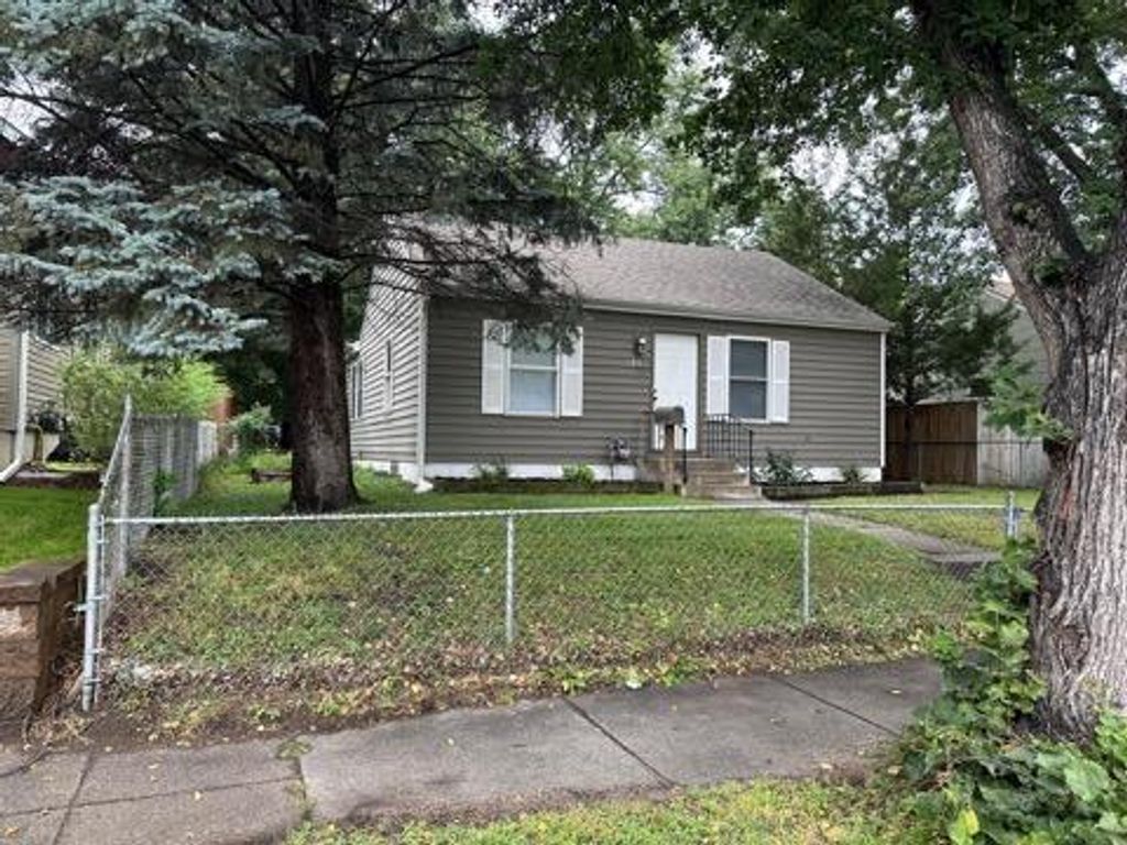 5225 N 6th Street, Minneapolis, MN 55430