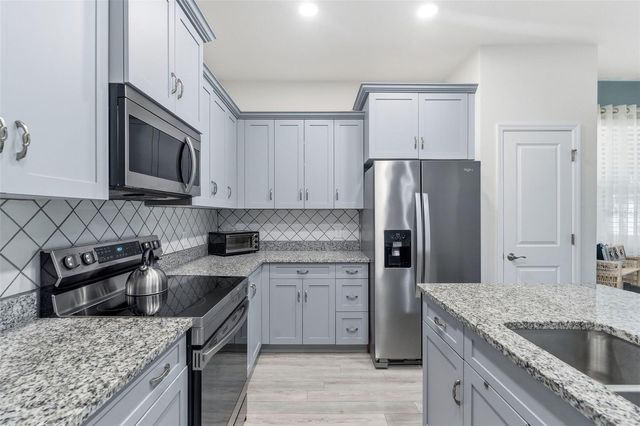 132 51ST STREET CIRCLE E, Palmetto, FL 34221