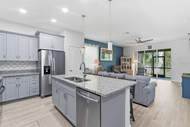 132 51ST STREET CIRCLE E, Palmetto, FL 34221